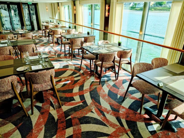 © Barbara Blunschi reisen-lifestyle.ch Das Restaurant Matterhorn an Bord der MS Edelweiss.