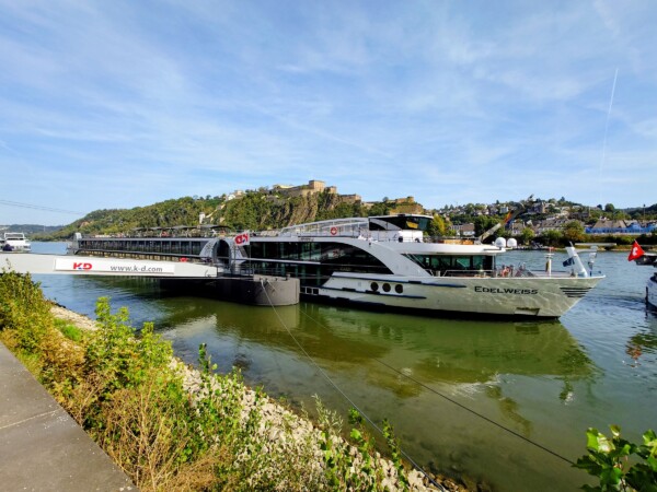 © Barbara Blunschi reisen-lifestyle.ch Die MS Edelweiss hat in Koblenz angelegt.