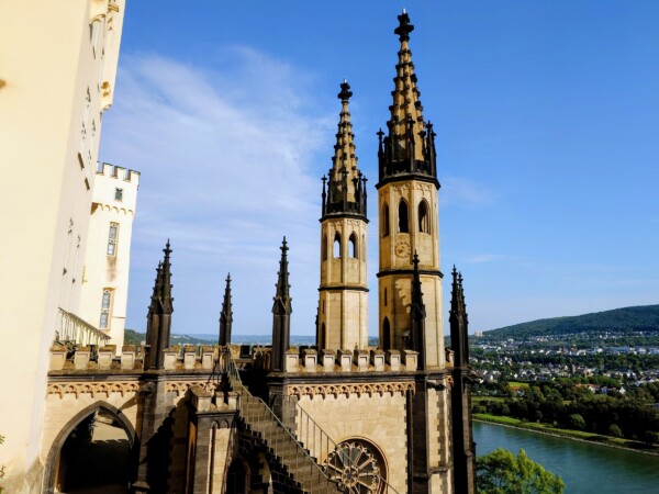 © Barbara Blunschi reisen-lifestyle.ch Schloss Stolzenfels ist ein Meisterwerk der Rheinromantik.